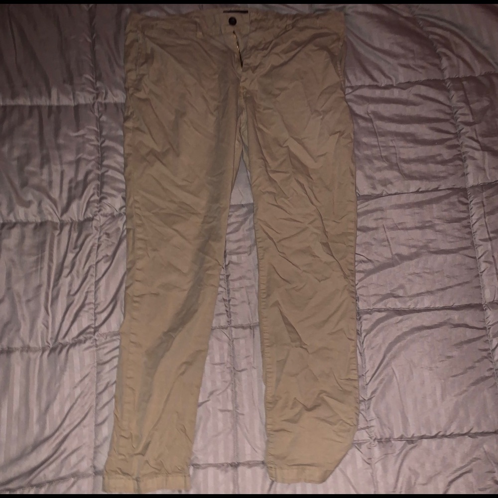 American Eagle Flex Tan Khakis